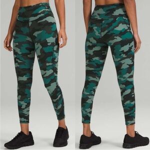 NWT Lululemon Base Pace HR Camo Tight 25” Size 16.